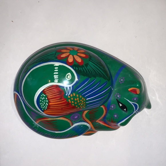 Talavera style cat trinket box. Vibrant colours with flowers and bird. - Picture 2 of 8